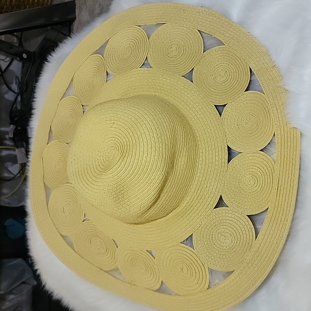 🔥3/$25 Wide Brim CIrcle Design Sun Hat